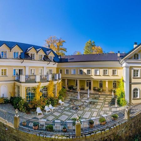Hotel Stary Zdroj Świeradów-Zdrój エクステリア 写真