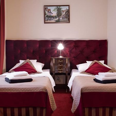 Hotel Stary Zdroj Świeradów-Zdrój エクステリア 写真