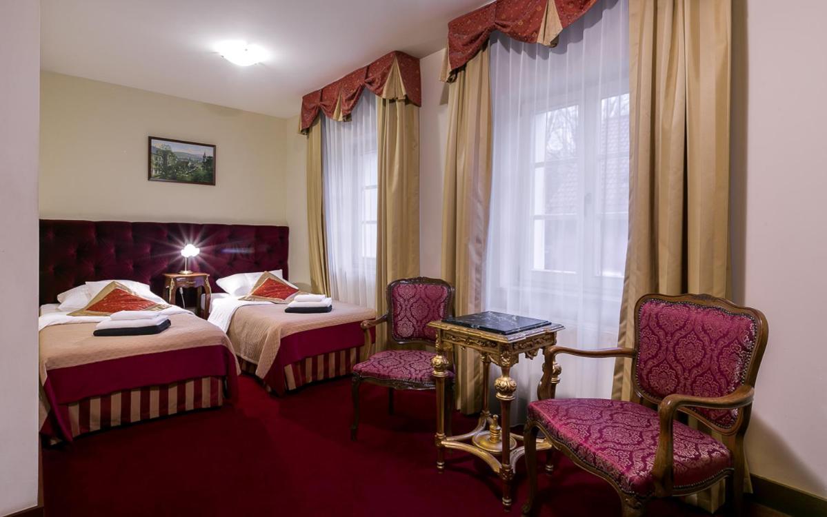 Hotel Stary Zdroj Świeradów-Zdrój エクステリア 写真