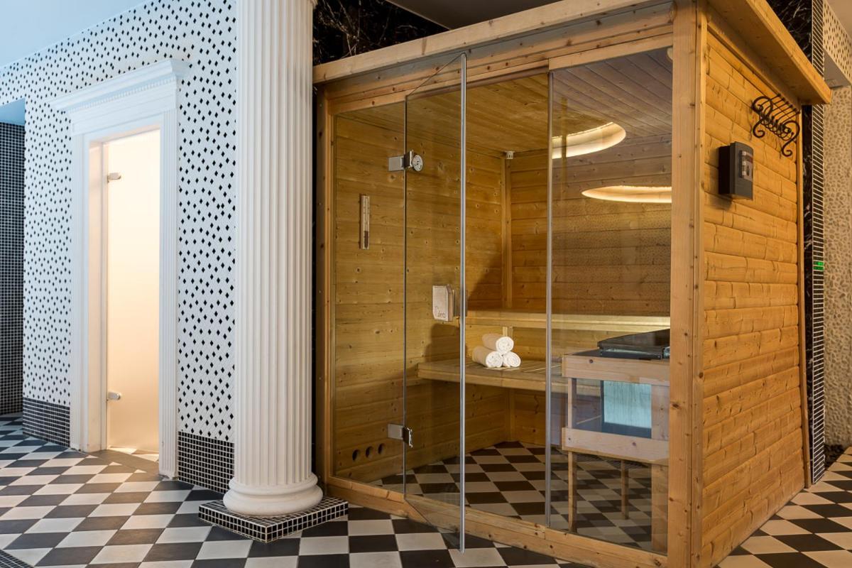 Hotel Stary Zdroj Świeradów-Zdrój エクステリア 写真