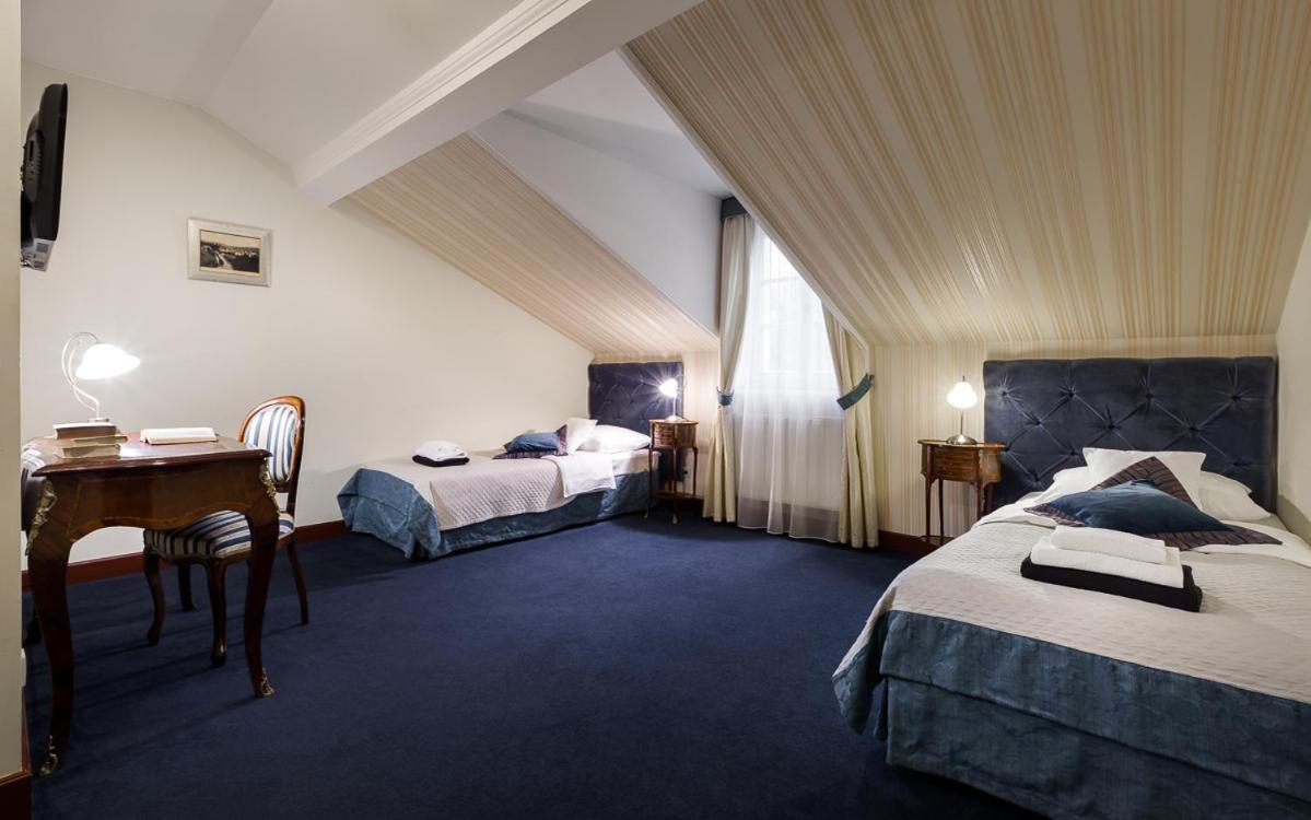 Hotel Stary Zdroj Świeradów-Zdrój エクステリア 写真