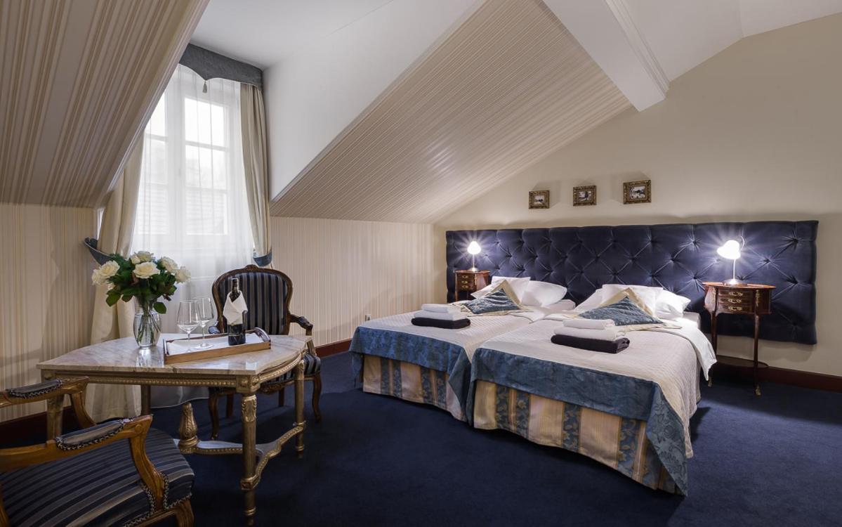 Hotel Stary Zdroj Świeradów-Zdrój エクステリア 写真